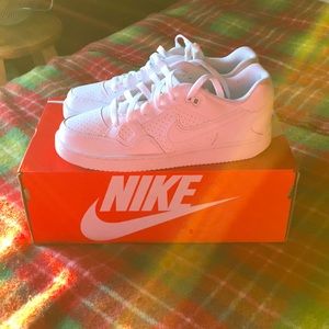 NEW Nike Son Of Force Triple White